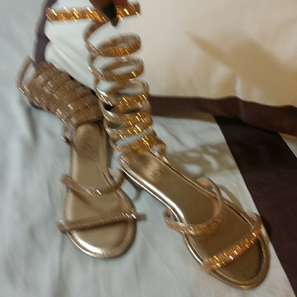 Sandals - Picture 3 of 3